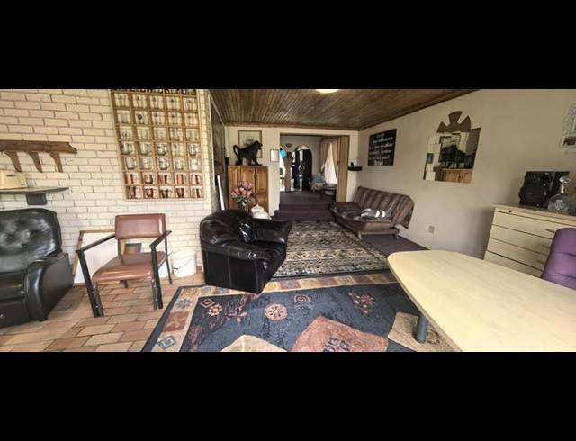 3 BEDROOM HOUSE FOR SALE IN WITPOORTJIE